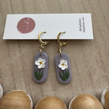Load image into Gallery viewer, 3D Flower Huggies
